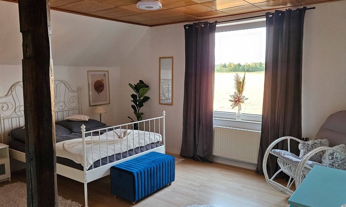 Korbach Apartment | Apartment 'Beti' with Private Garden and Wi-Fi