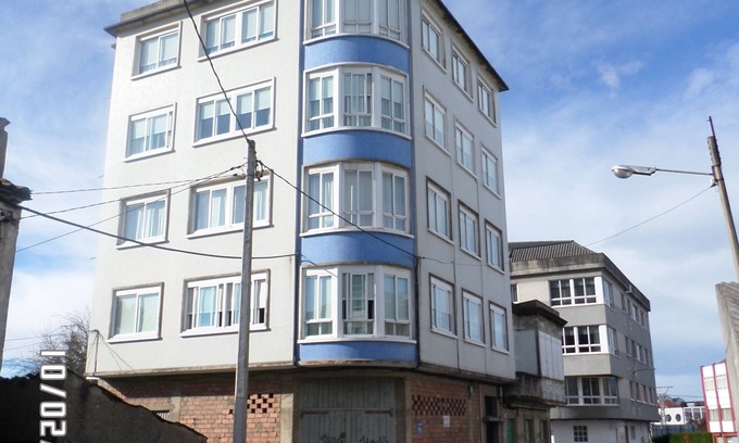 Naron Apartment | APARTMENT BETWEEN ALCAMPO AND ODEON Capacity for six people in single beds