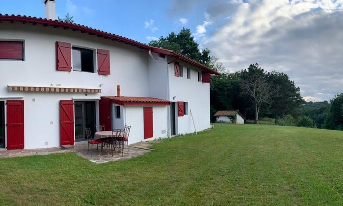 Behobie Apartment | APARTMENT BETWEEN SEA AND MOUNTAIN