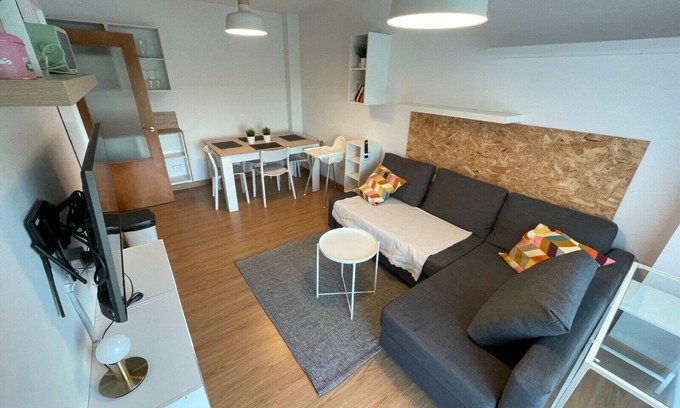 Requejada Apartment | Apartment between Waves and Meadows with Mountain Views and Private Terrace