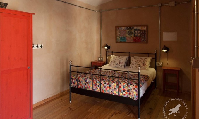 Vega del Codorno Hotel | Apartment Biosostenible Raven River Garden adapted