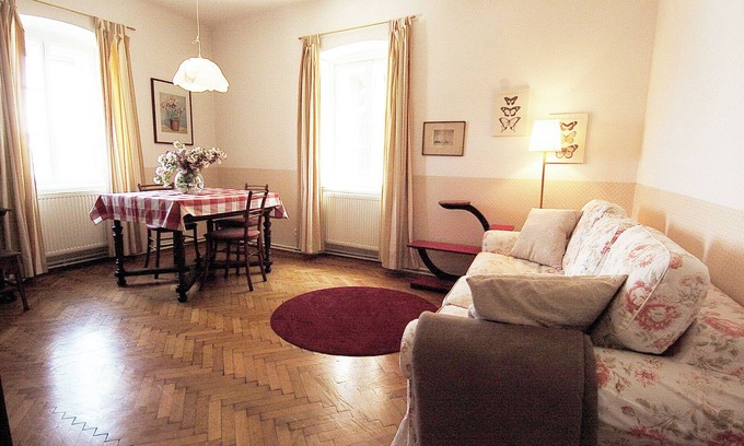 Kritzendorf Apartment | Apartment 'Bioweingut Hauerhof 99 - 3' with Private Terrace, Wi-Fi and Air Conditioning