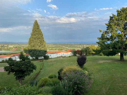 Markdorf Apartment | Apartment Bodenseepanorama mit wunderschönem Alpenpanorama und Indoor-Pool
