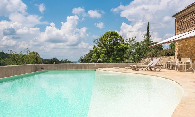 La Cetina Apartment | Apartment 'Brotes Castagno' with Shared Pool, Wi-Fi, and Air Conditioning