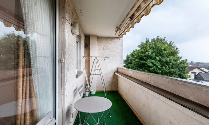 Bruchkoebel Apartment | Apartment 'Bruchköbel 5' with Balcony and Wi-Fi