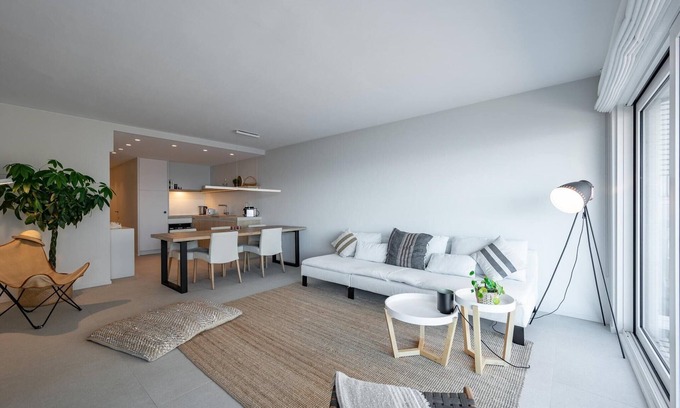 Knokke Apartment | Apartment by the Beach with Stunning Sea View