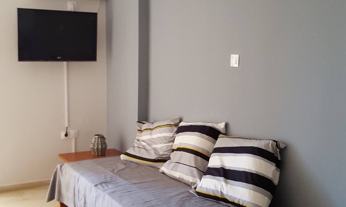 Velon Apartment | Apartment by the sea