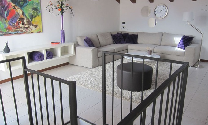 Acquaseria Apartment | Apartment Camelia 35 directly on Lake Como