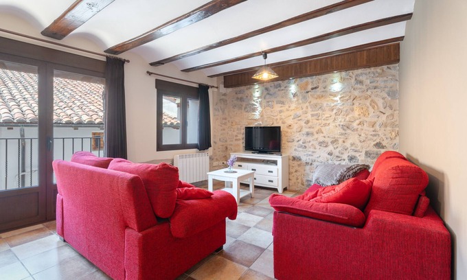Alcala de la Selva Apartment | Apartment 'Casa El Cojo 2a' with Mountain View, Balcony and Wi-Fi