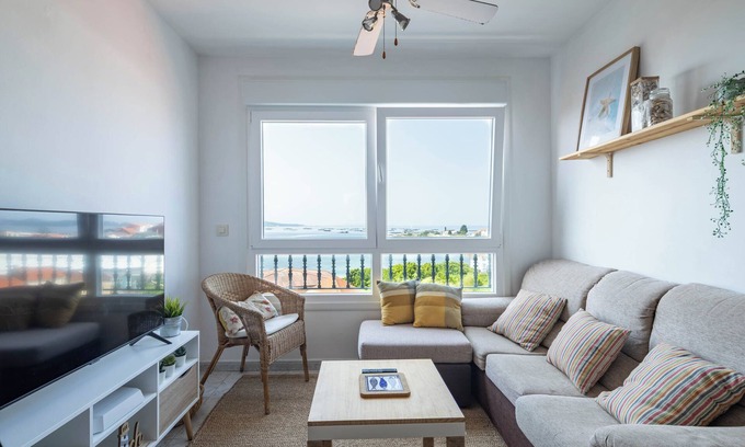 Boiro Apartment | Apartment 'Cabo Cruz' with Sea View, Balcony and Wi-Fi