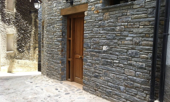 Llavorsi Cottage | Apartment Cal Bartomeu for 2 people in Llavorsi Catalan Pyrenees