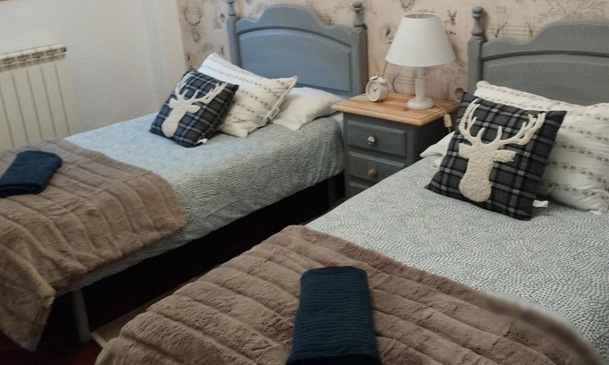 Canfranc-Estacion Apartment | Apartment Canfranc, 2 bedrooms, 6 persons