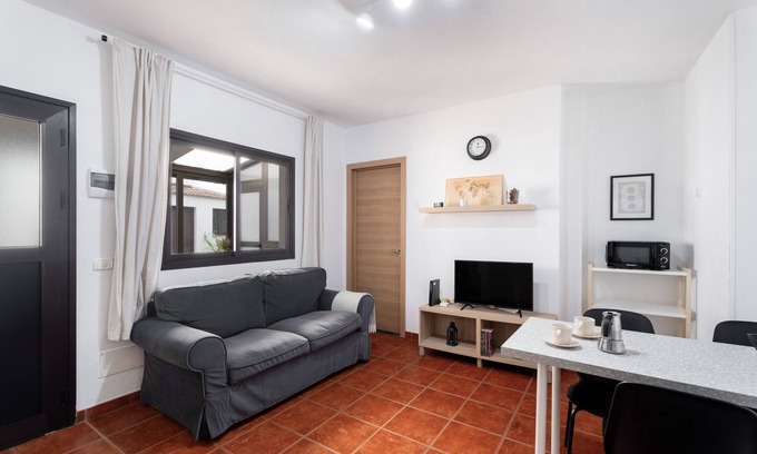 Valverde Apartment | Apartment 'Casa El Isleño' with Sea View, Private Terrace and Wi-Fi