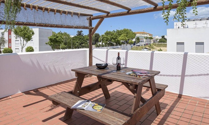 Conil de la Frontera City Center Apartment | Apartment "Casa Ainhoa" with A/C & Terrace & WIFI