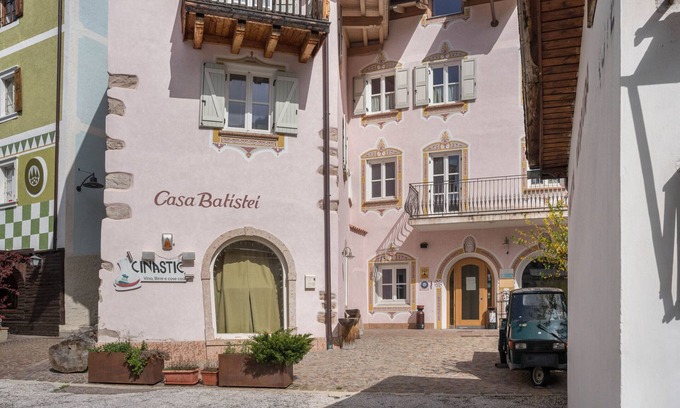 Molveno Apartment | Apartment 'Casa Batistei Ribes' with Lake View, Balcony and Wi-Fi