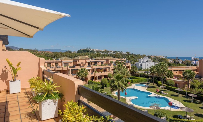 Casares Apartment | Apartment 'Casa Casares Beach' with Sea View, Wi-Fi and Air Conditioning