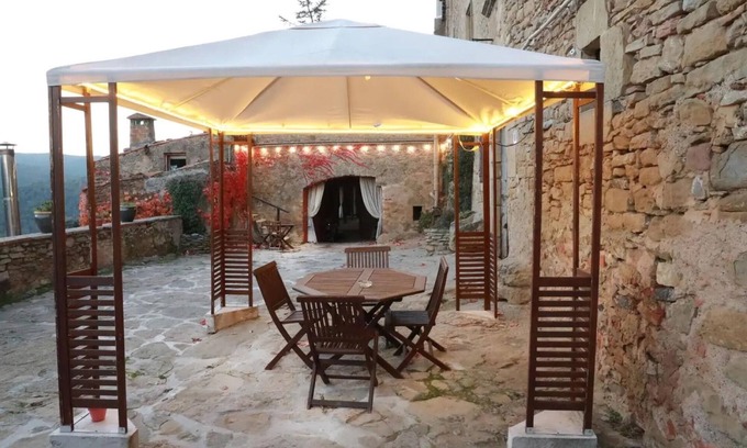 Castelltercol Apartment | Apartment 'Casa Cueva De Piedra' with Mountain View, Shared Pool and Wi-Fi
