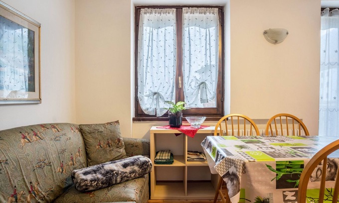 Ragoli Apartment | Apartment 'Casa D'ala Paiona' with Mountain View, Private Garden and Wi-Fi
