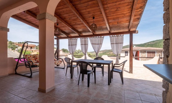 Schifoni Apartment | Apartment 'Casa Del Sole Con Terrazza' with Sea View, Wi-Fi and Air Conditioning