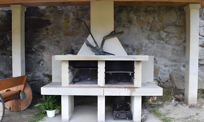 Requias Apartment | Apartment 'Casa Requias 2' with Lake View, Shared Garden and Wi-Fi