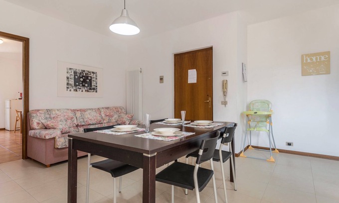 Bussolengo Apartment | Apartment 'Casa Vacanze Elma' with Shared Garden and Balcony