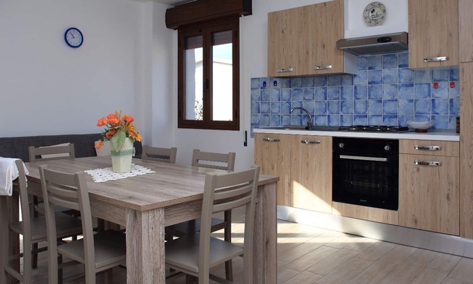 Irgoli Apartment | Apartment "Casa Vacanze Irgoli" with Mountain View, Balcony & Wi-Fi