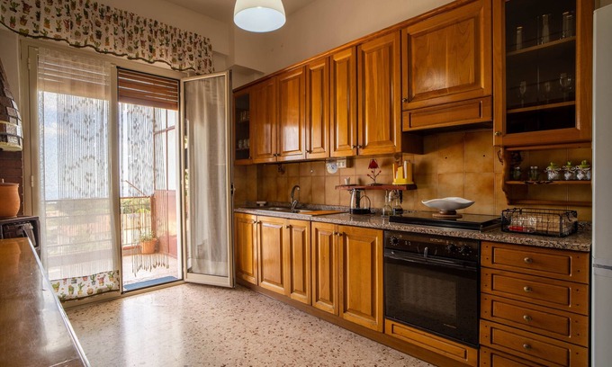 Mascalucia House | Apartment 'Casa Venera sull'Etna' with Sea View, Balcony & Wi-Fi