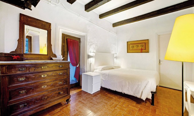 Saint Maurice Apartment | Apartment 'Cascina Des Religieuses - Cheminée' with Mountain Viewi