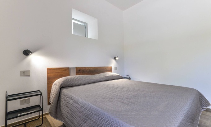 Lacona Apartment | Apartment 'Casina Napoleonica' with Private Garden, Wi-Fi and Air Conditioning
