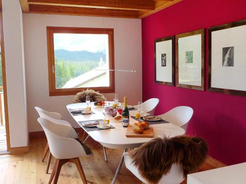 Pontresina Apartment | Apartment Chesa Vadret 12 by Interhome