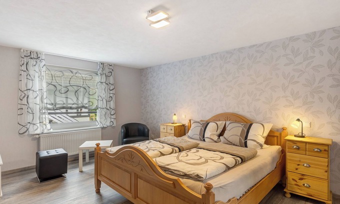 Westfeld Apartment | Apartment 'Christel' with Private Terrace and Wi-Fi
