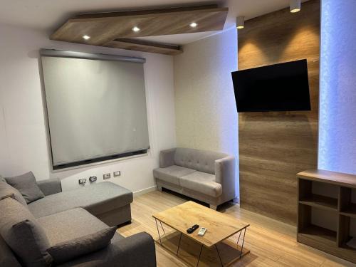 Sheqi i Vogel Apartment | Apartment City Center Best Price