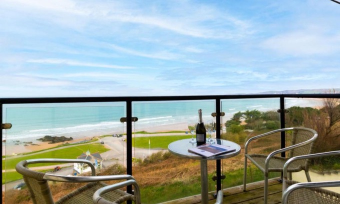 Putsborough Apartment | Apartment Clifton Court by Interhome