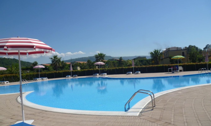 Pizzo Apartment | APARTMENT CLOSE TO PRIVATE BEACH AND SWIMMING POOLS