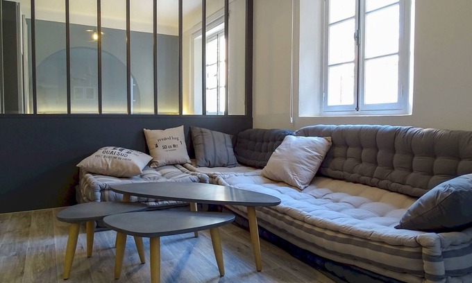 Algajola Apartment | Apartment-Comfort-Private Bathroom-Côté Jardin