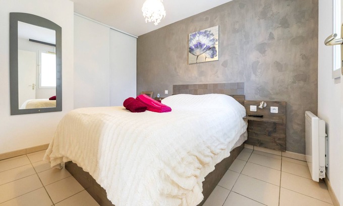 Ondres Apartment | Apartment 'Cosy T3' with Shared Pool, Private Terrace and Wi-Fi