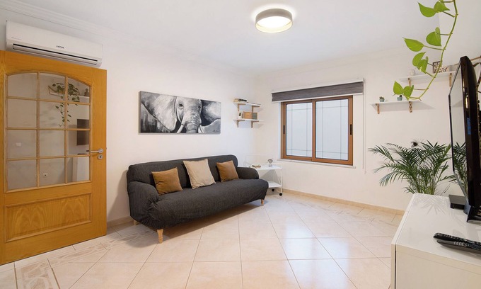 Sao Clemente Apartment | Apartment 'Cozy Nest' with Wi-Fi and Air Conditioning