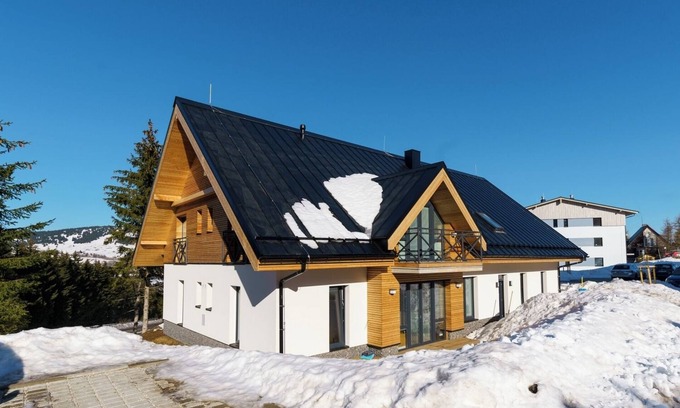 Chodov Apartment | Apartment Temari 4 just 50 m from slopes of Klinovec Ski Resort in Ore Mountain