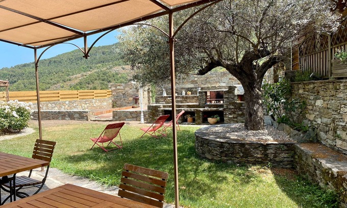 Murato Apartment | Apartment 'De Charme Dans Une Bergerie' with Shared Pool, Wi-Fi and Air Conditioning