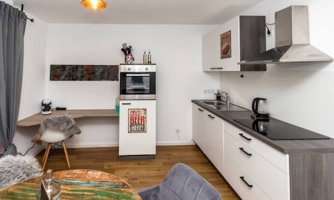 Edingen Apartment | Apartment Cozy Industrial/Super Verkehrsanbindung