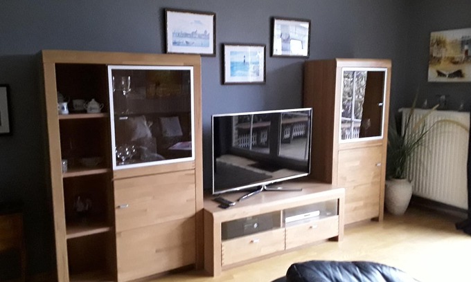 Gelbensande Apartment | Apartment with high-quality furnishing on two levels close to the beach