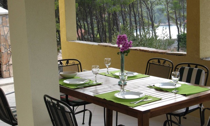 Cove Osibova (Milna) Apartment | Apartment Deni (41771-A1) - Milna - island Brac