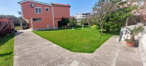 Burtaisi Apartment | Apartment Diki