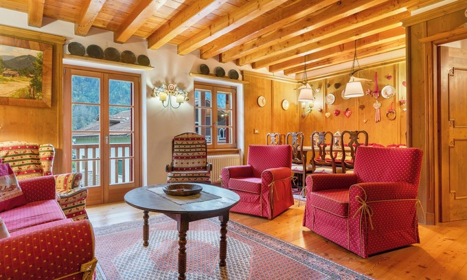 Bocenago Apartment | Apartment 'Dolomiti Deluxe - Bocenago' with Mountain View, Balcony and Wi-Fi