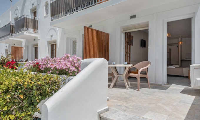 Kalymnos Town Apartment | Apartment 'Double Room No 7' with Mountain View, Wi-Fi and Air Conditioning