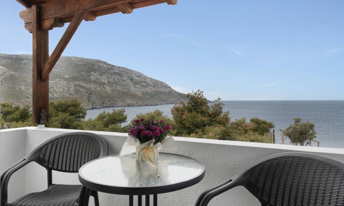 Panormos Apartment | Apartment 'Double Studio No 9' with Balcony and Wi-Fi