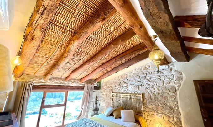 Olba Apartment | Apartment 'Druida' with Mountain View and Air Conditioning
