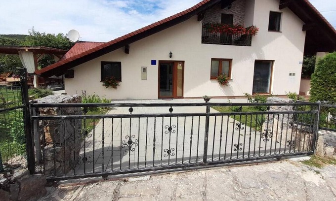 Otocac Apartment | Apartment Dujmović 1 - Two Bedroom Apartment with Terrace