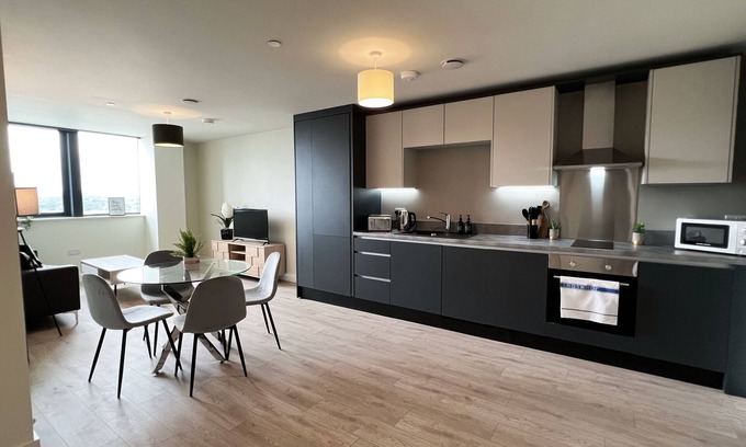 West Bromwich Apartment | Apartment-Economy-City view