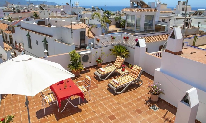 Nerja City Centre Apartment | Apartment 'El Rincon de Lola in Nerja' with Terrace & Wi-Fi